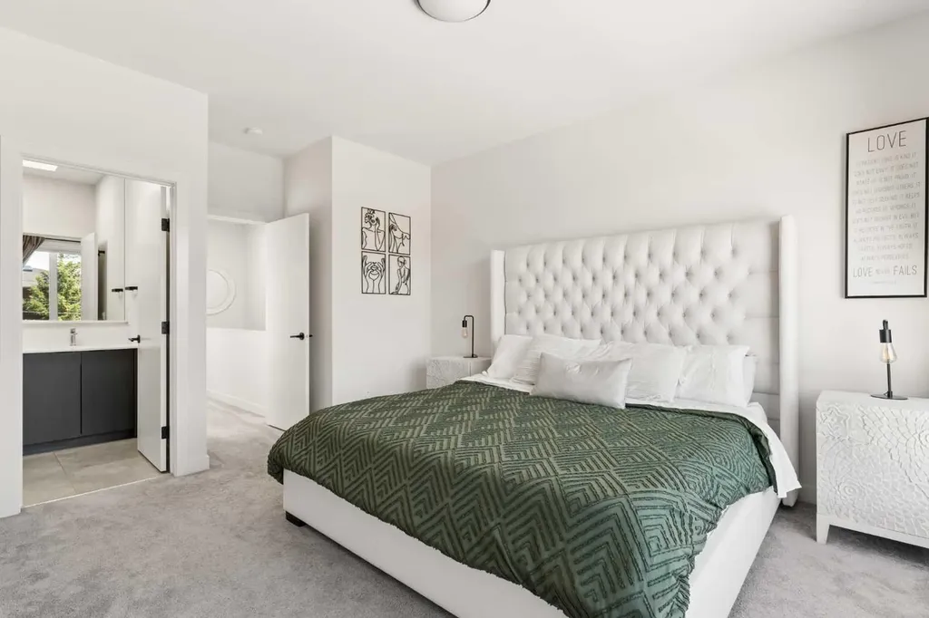 5406 21 Street SW Calgary AB T3E1L1