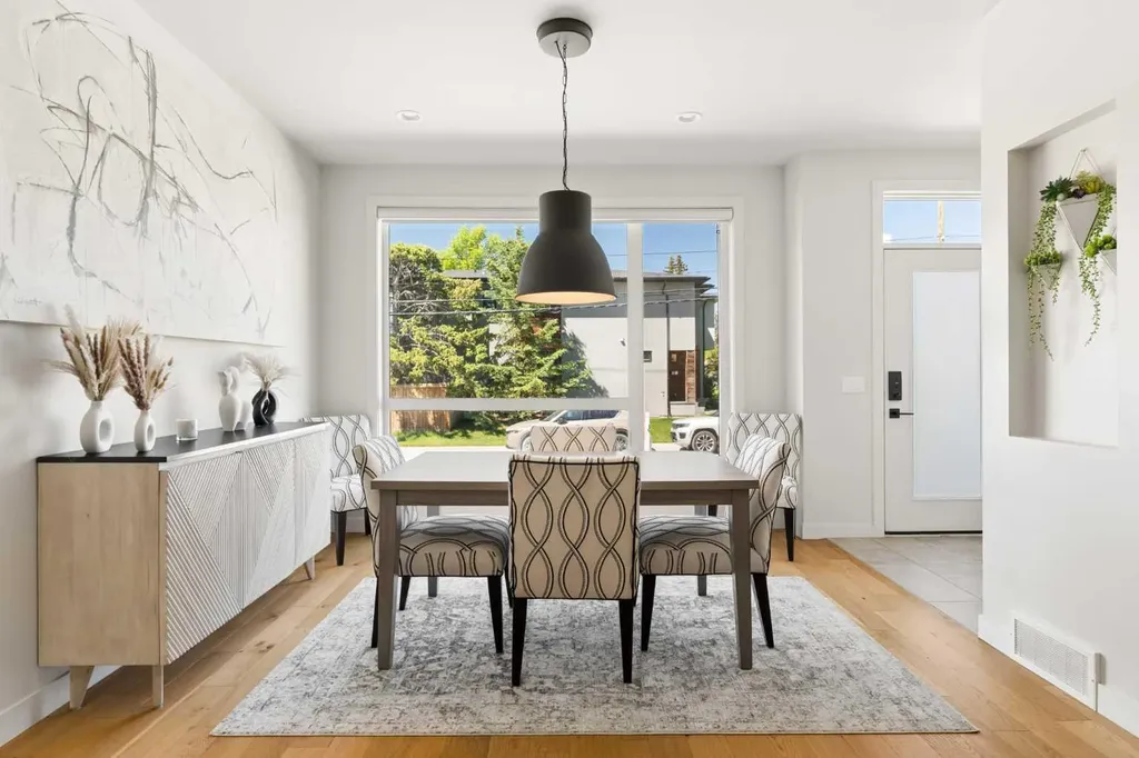 5406 21 Street SW Calgary AB T3E1L1