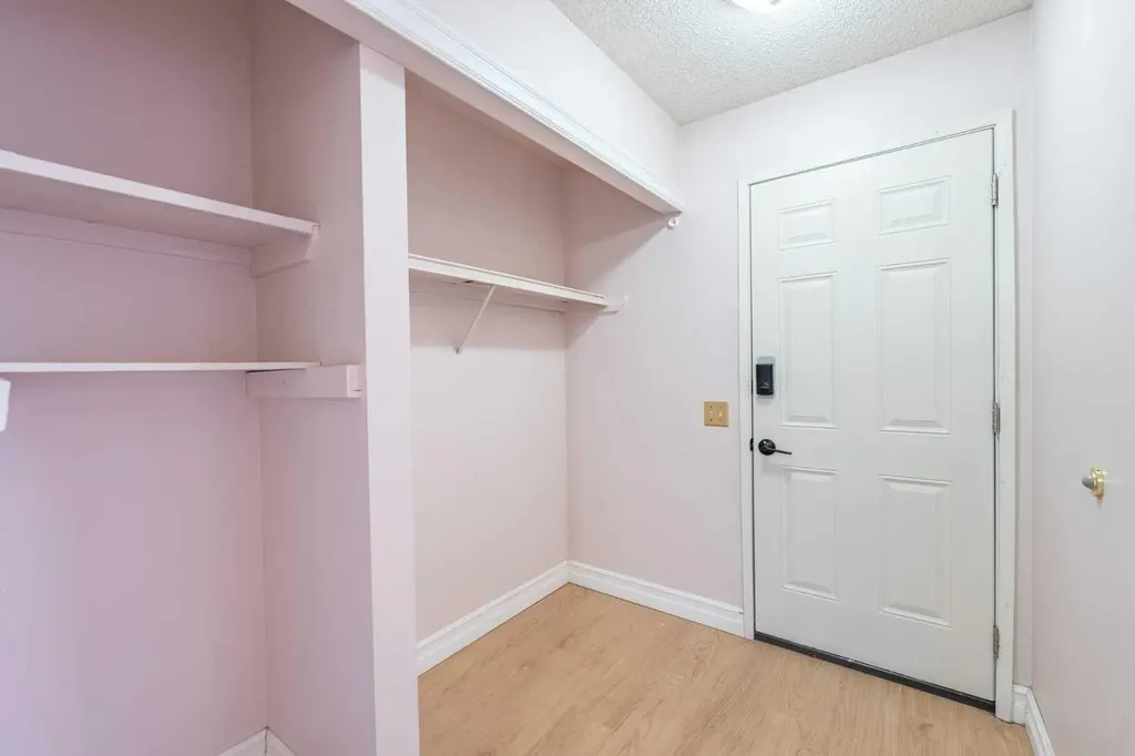 6503 Ranchview Drive NW Calgary AB T3G 1P2