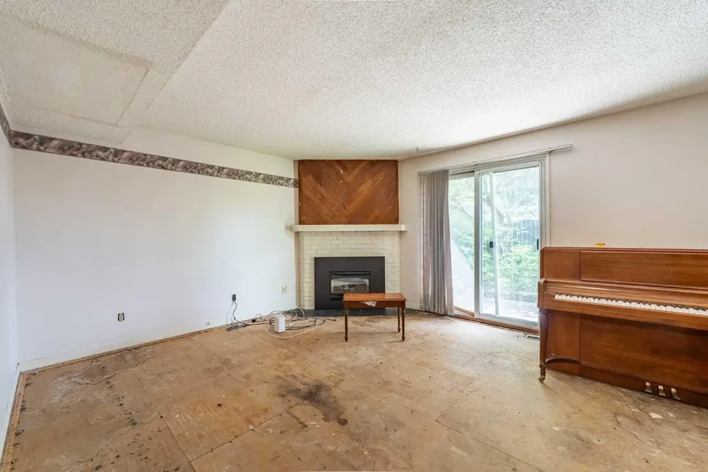 6503 Ranchview Drive NW Calgary AB T3G 1P2