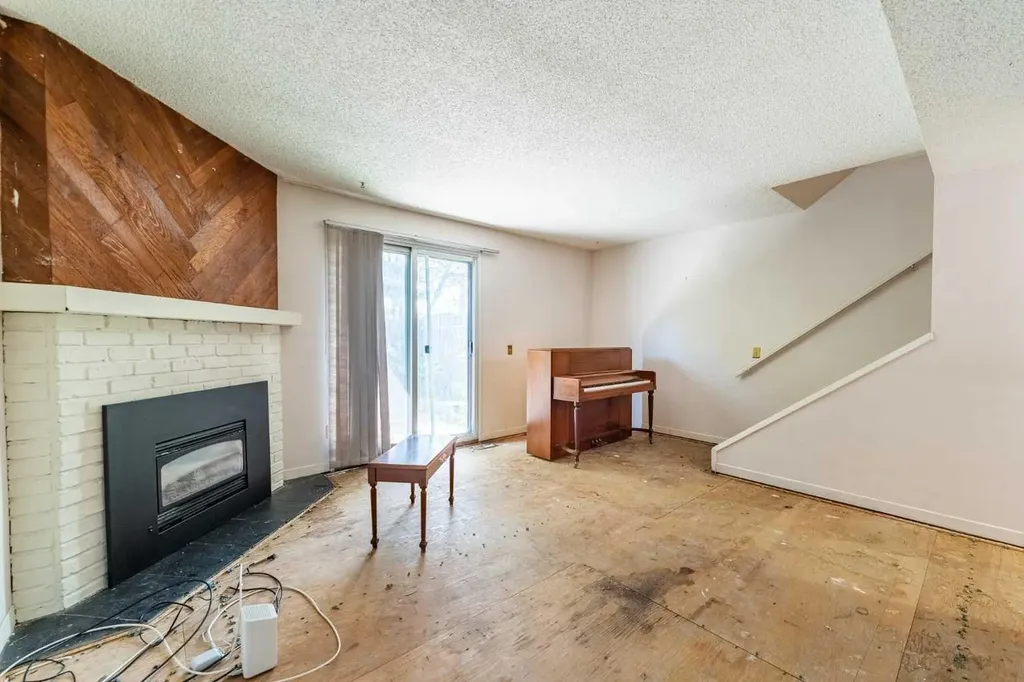 6503 Ranchview Drive NW Calgary AB T3G 1P2