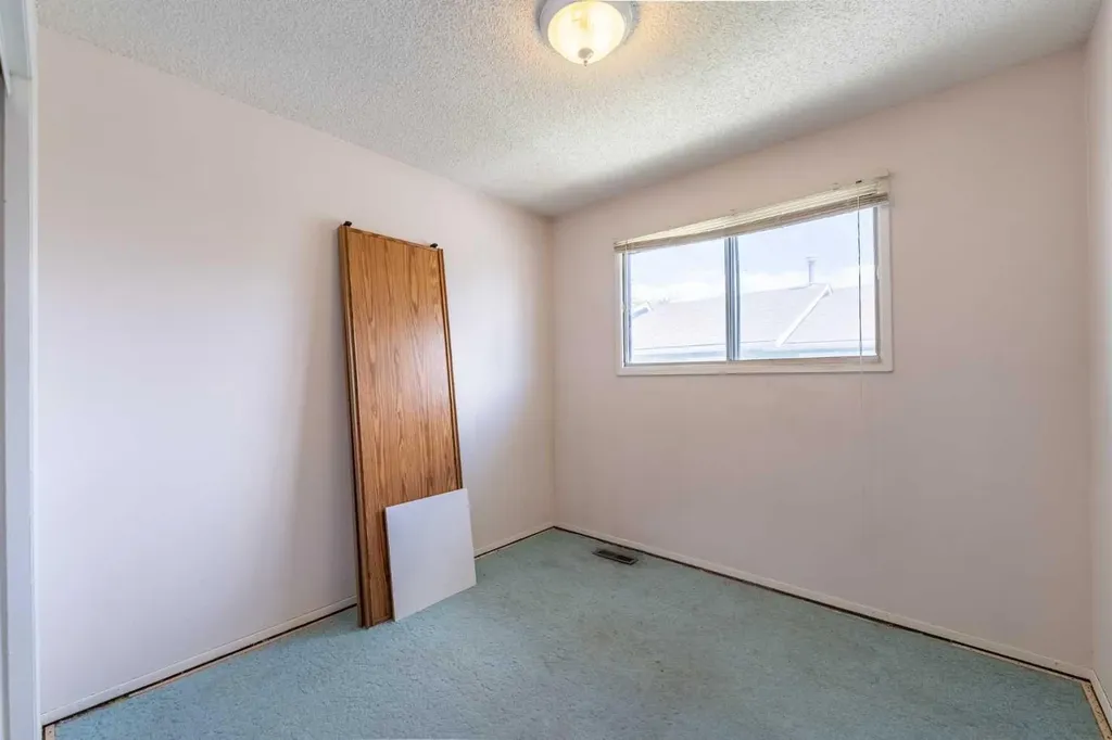 6503 Ranchview Drive NW Calgary AB T3G 1P2
