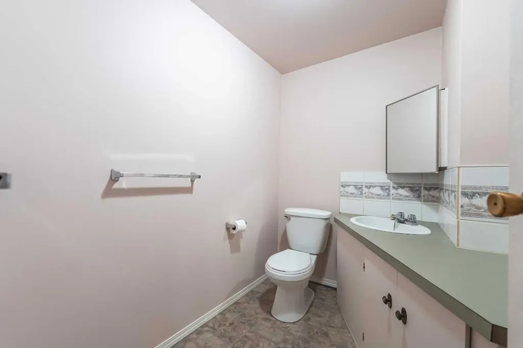 6503 Ranchview Drive NW Calgary AB T3G 1P2