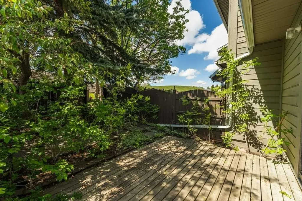 6503 Ranchview Drive NW Calgary AB T3G 1P2