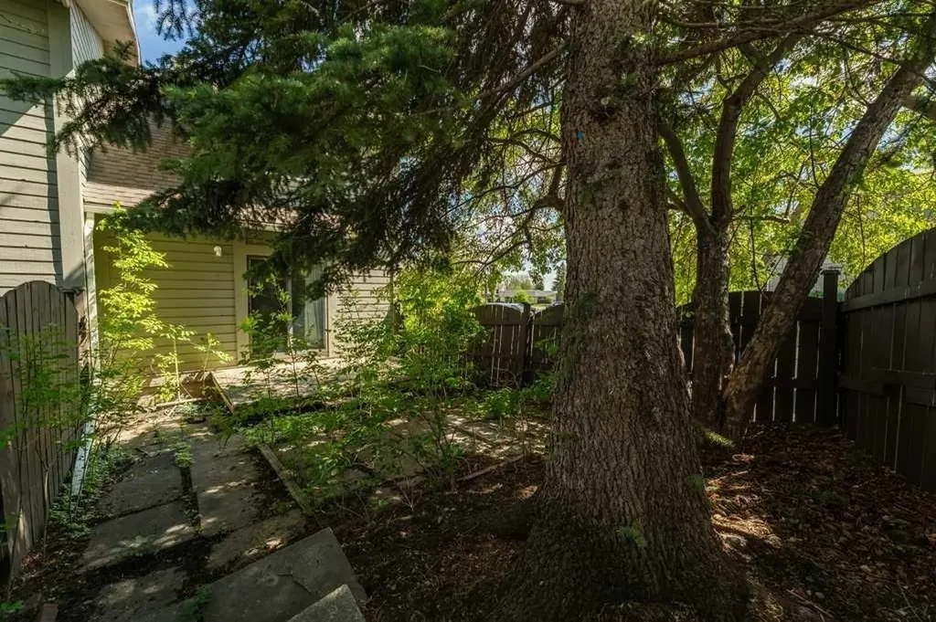 6503 Ranchview Drive NW Calgary AB T3G 1P2