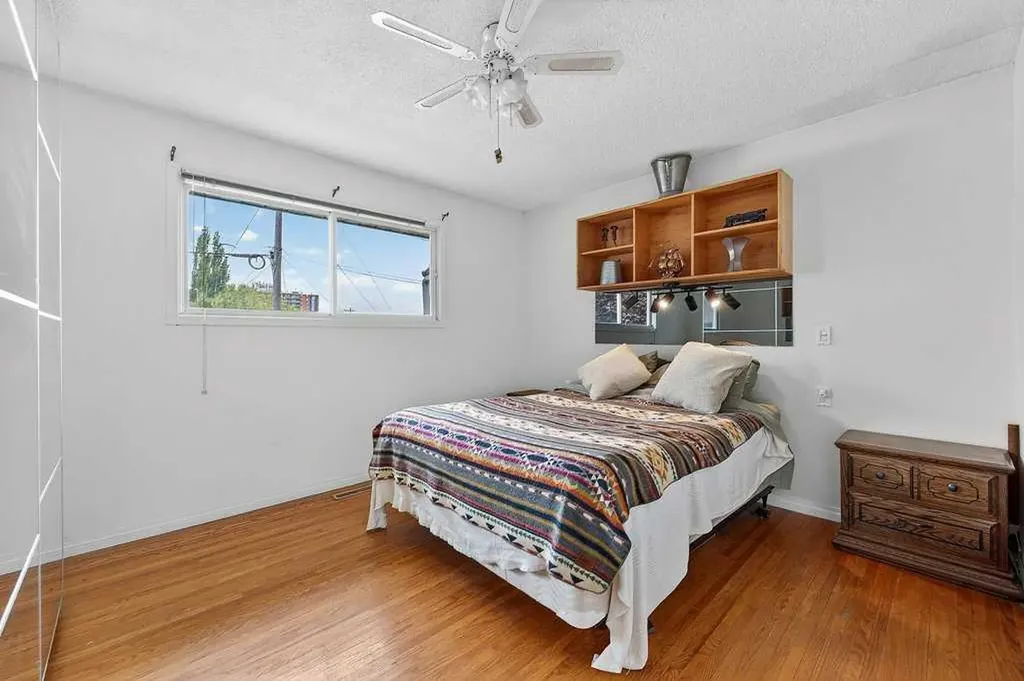 1632 Robson Crescent SE Calgary AB T2A 1Y7