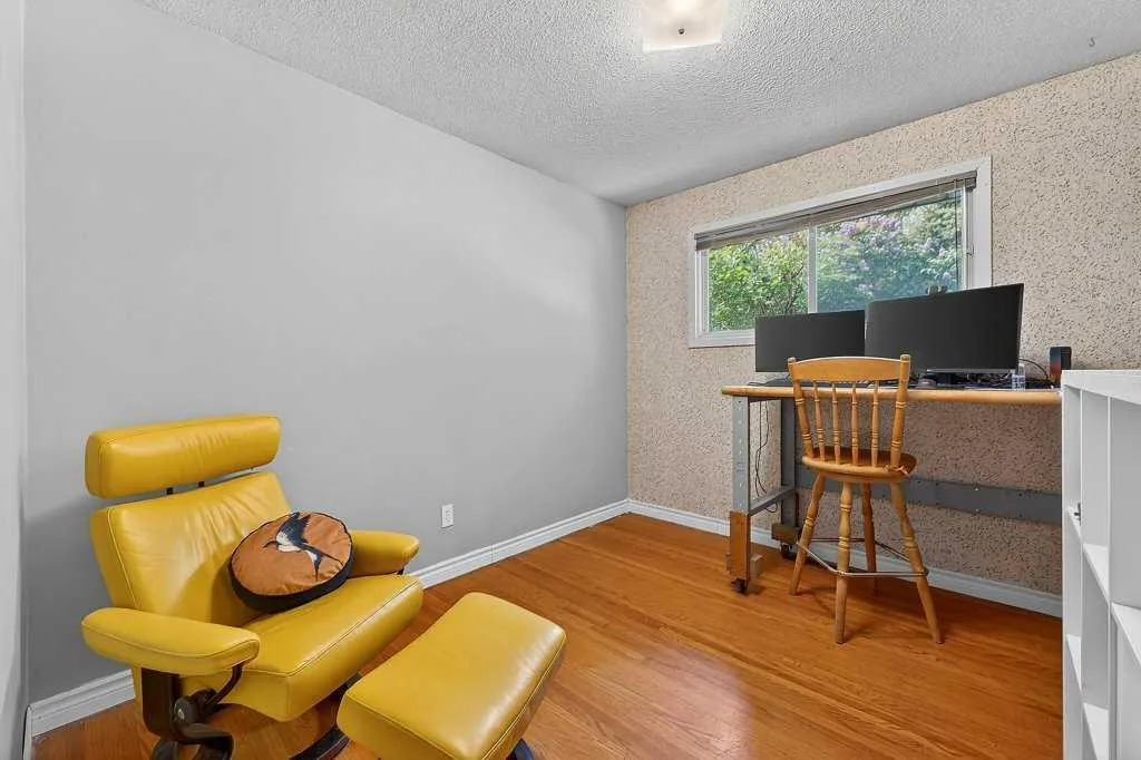 1632 Robson Crescent SE Calgary AB T2A 1Y7
