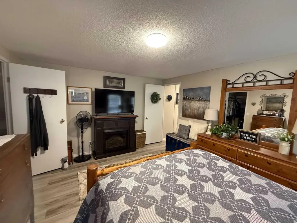 300 Railway Avenue Duchess AB T0J 0Z0