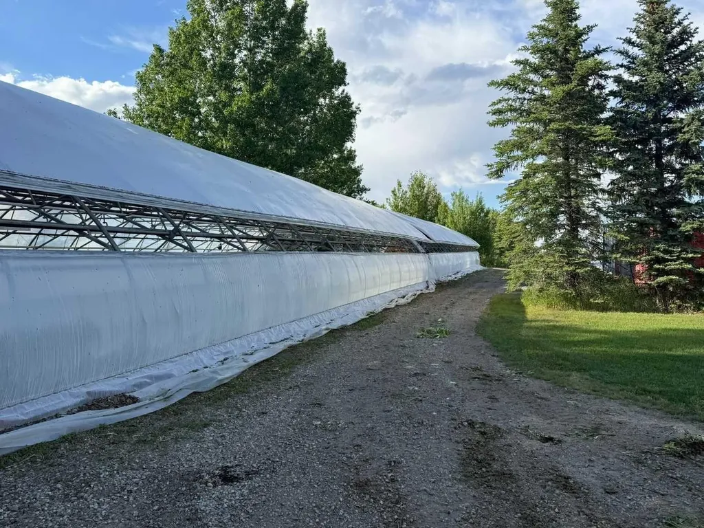 263058 Township Road 252 Rural Wheatland County AB T0J 1Y0