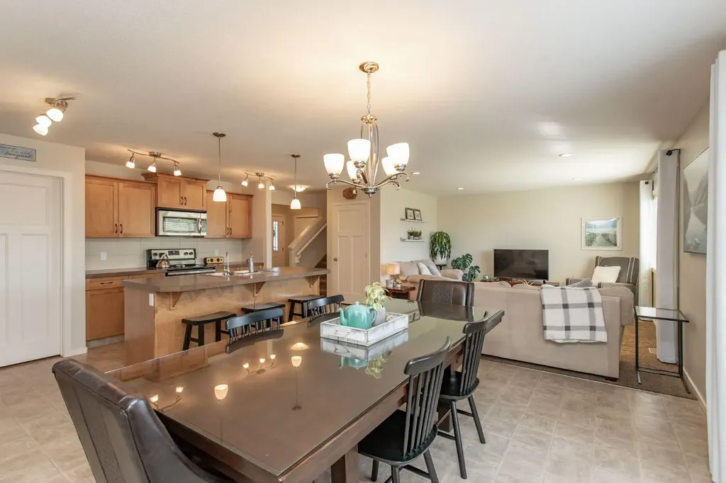 63 Bowman Circle Sylvan Lake AB T4S 0H9