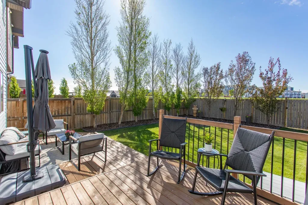 63 Bowman Circle Sylvan Lake AB T4S 0H9