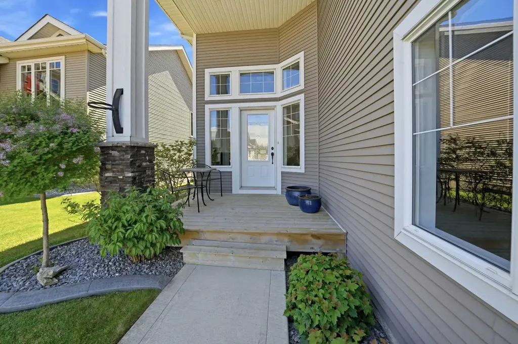 4603 Henner's Pointe Lacombe AB T4L 0C2