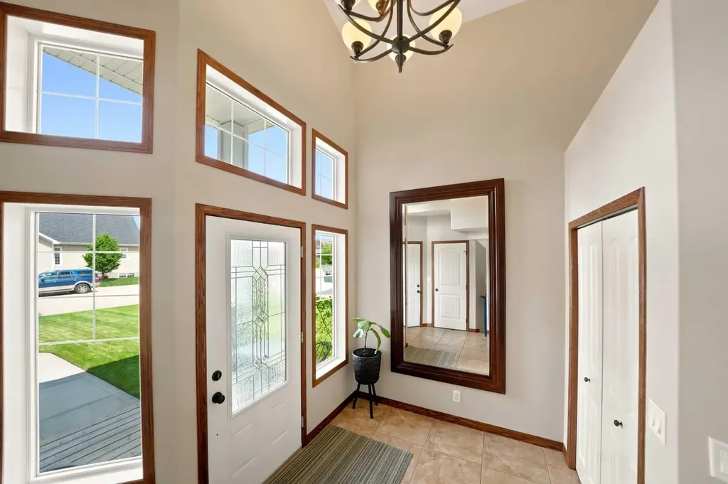 4603 Henner's Pointe Lacombe AB T4L 0C2