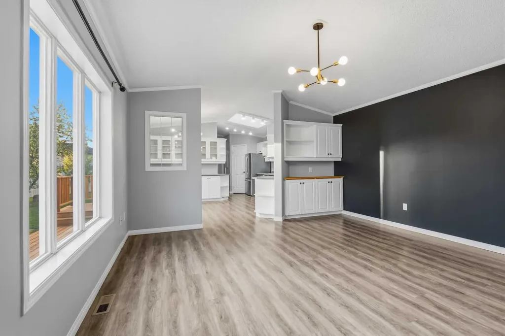 16 Karlzen Court Whitecourt AB T7S 1T7