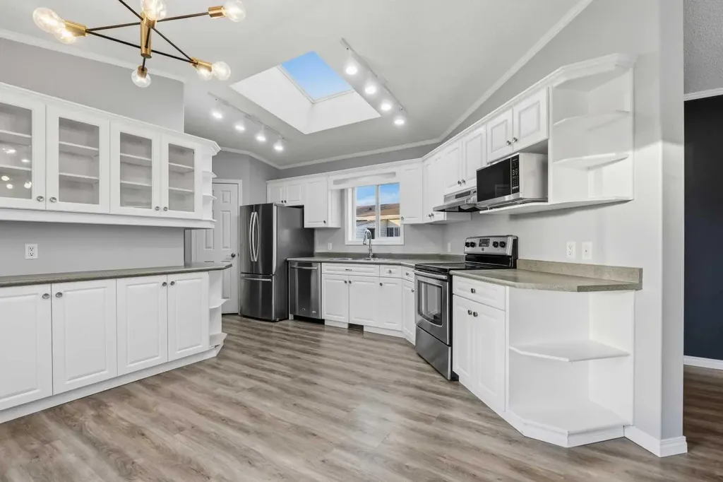 16 Karlzen Court Whitecourt AB T7S 1T7