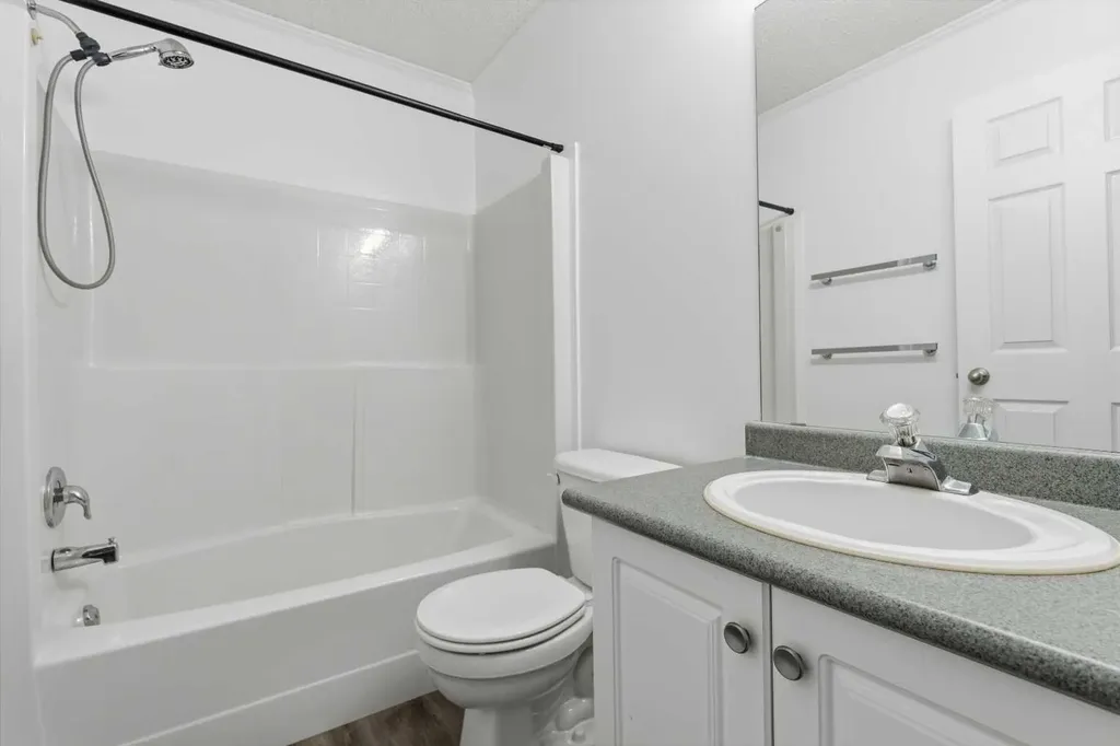 16 Karlzen Court Whitecourt AB T7S 1T7