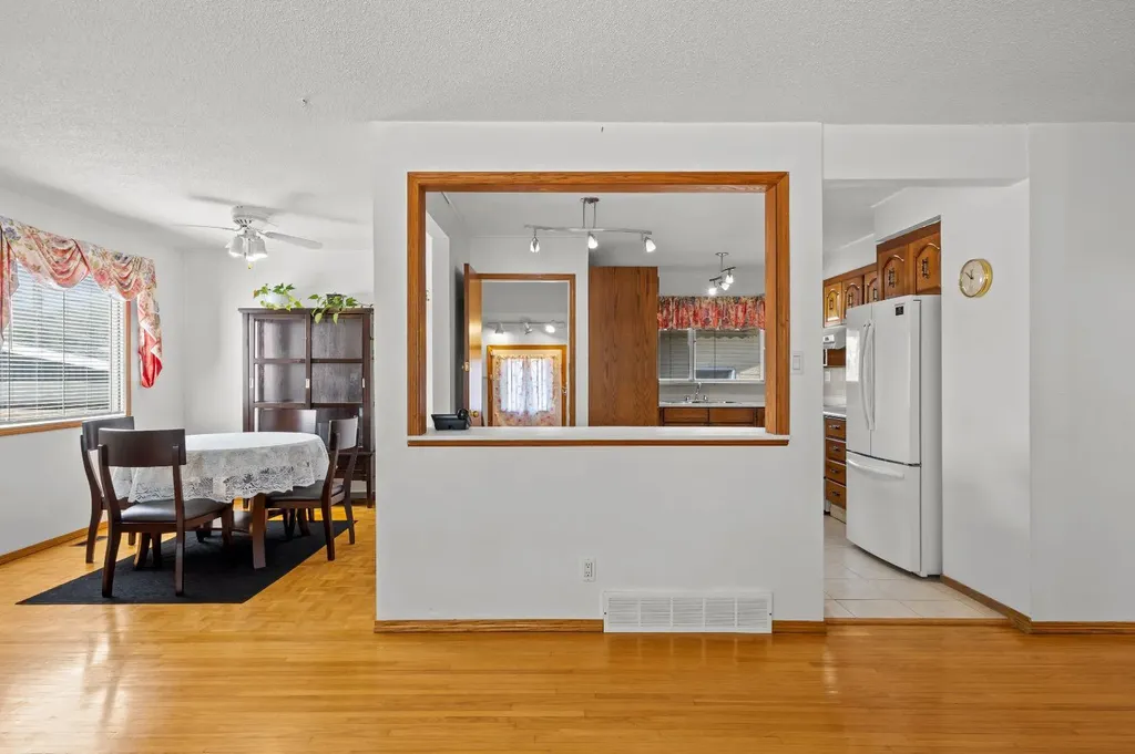 1307 Radisson Drive SE Calgary AB T2A 1Z3