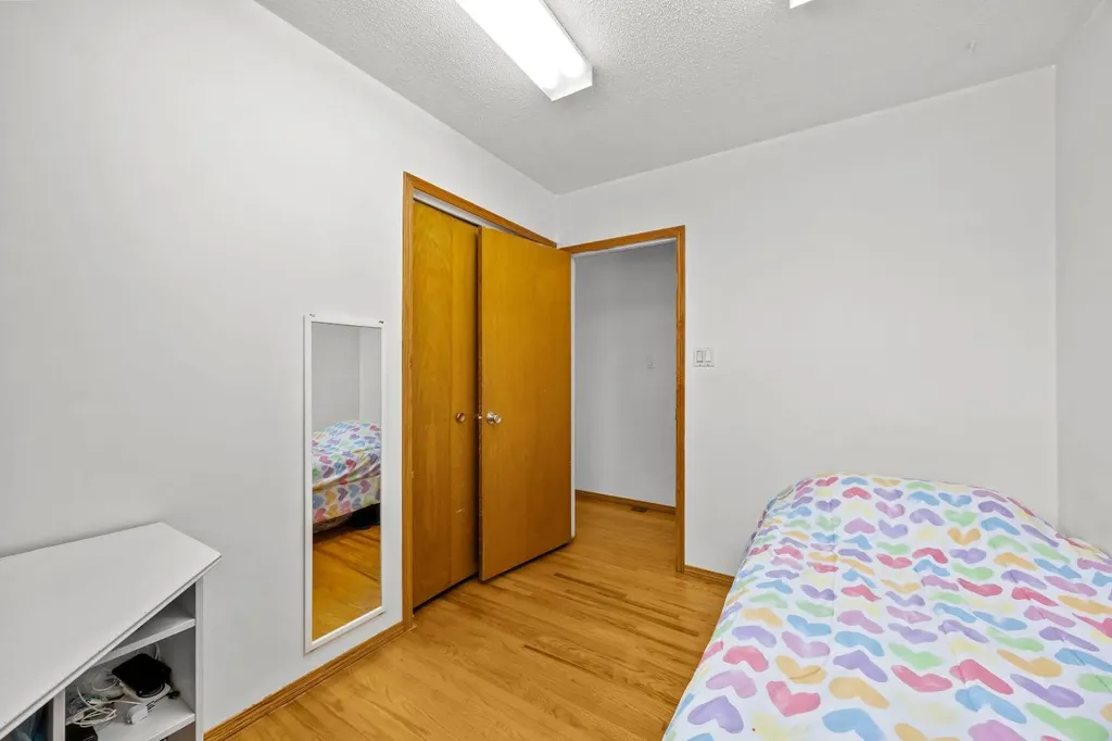 1307 Radisson Drive SE Calgary AB T2A 1Z3