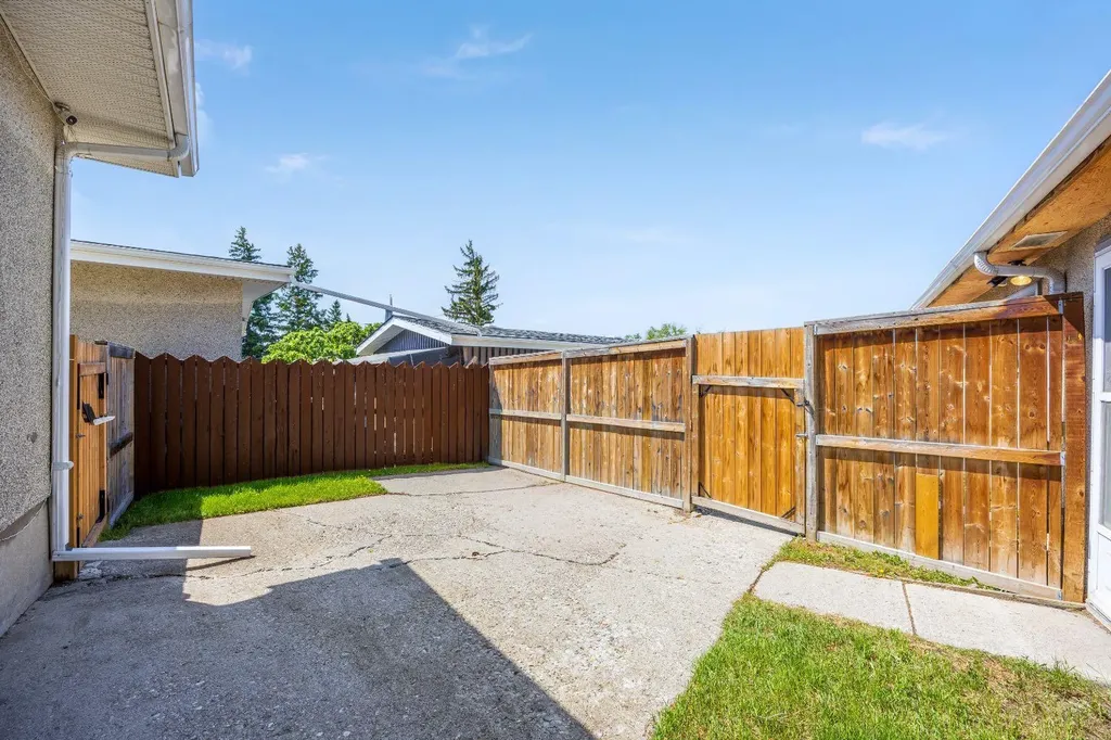 1307 Radisson Drive SE Calgary AB T2A 1Z3
