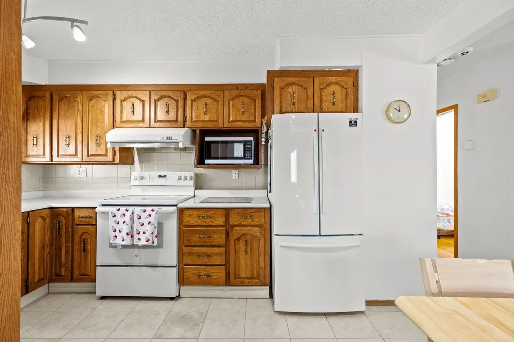 1307 Radisson Drive SE Calgary AB T2A 1Z3