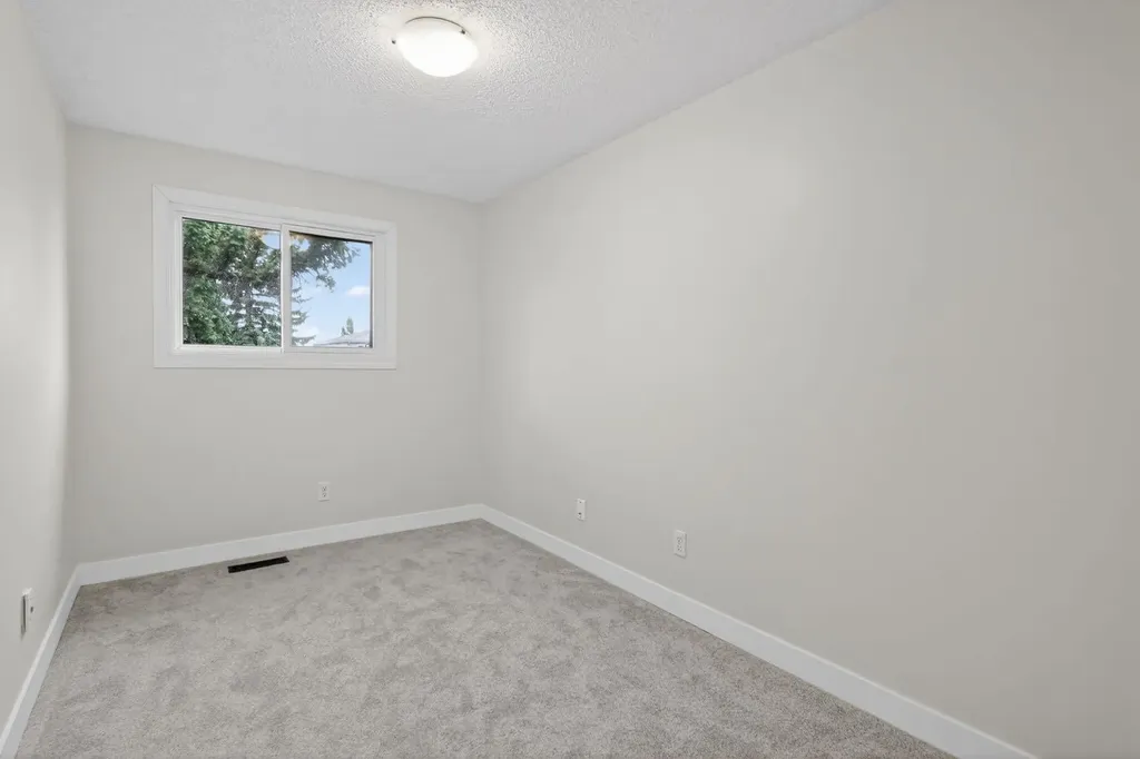 203 Lynnview Road SE Calgary AB T2C2C6