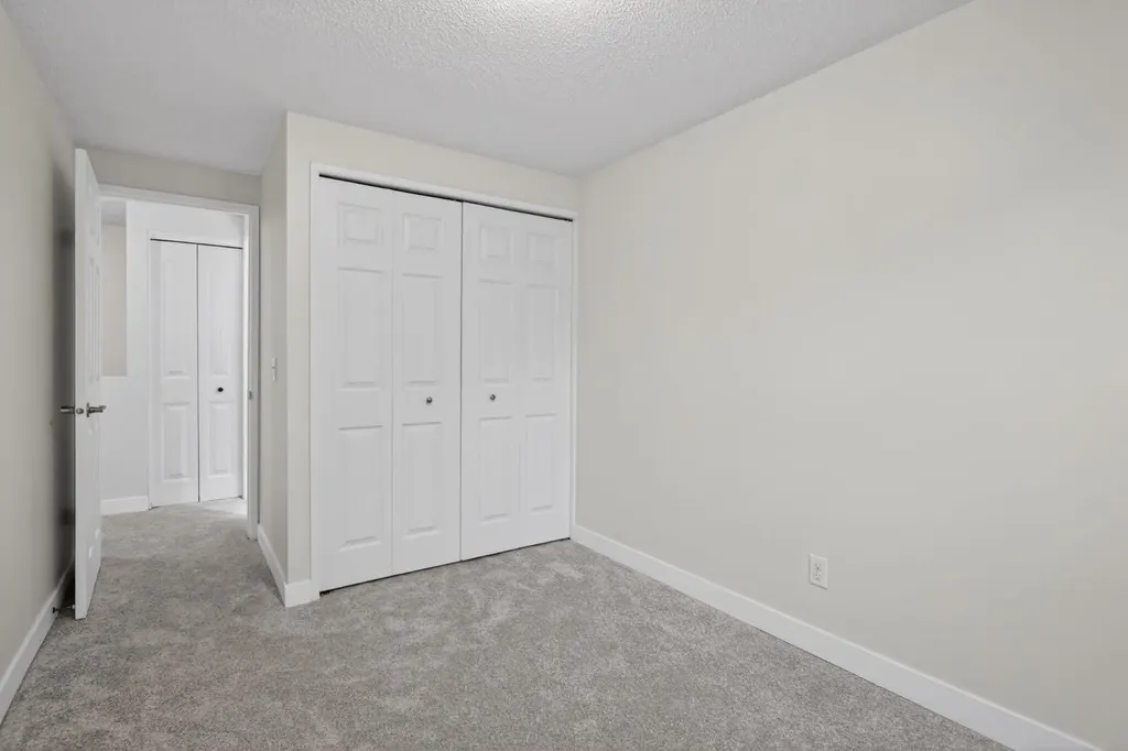 203 Lynnview Road SE Calgary AB T2C2C6