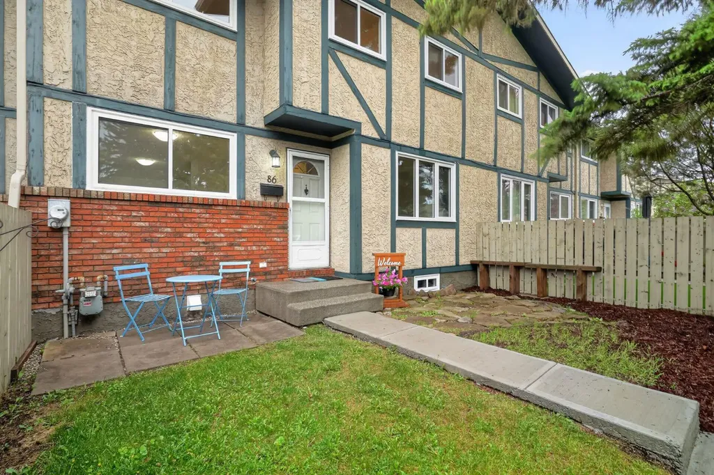 203 Lynnview Road SE Calgary AB T2C2C6