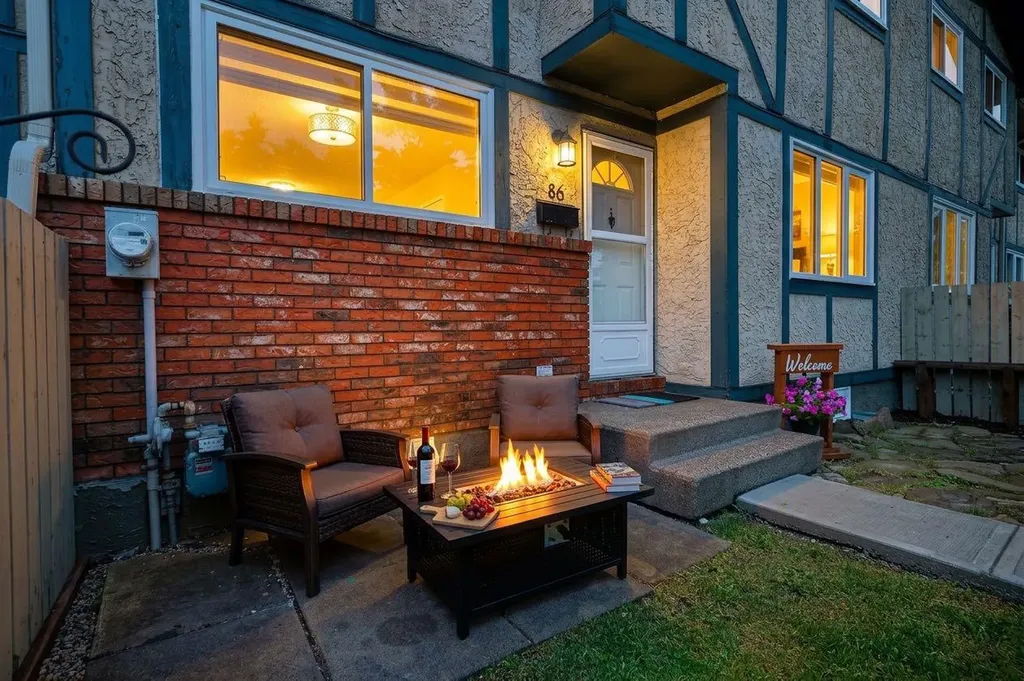 203 Lynnview Road SE Calgary AB T2C2C6