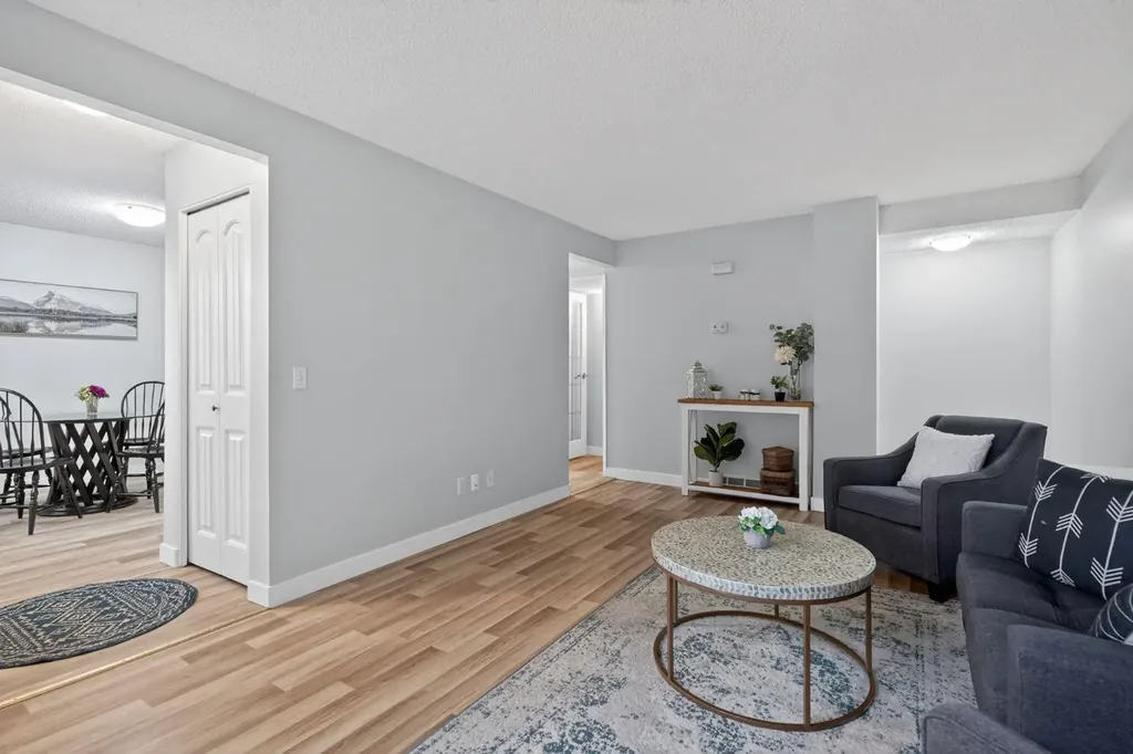 203 Lynnview Road SE Calgary AB T2C2C6