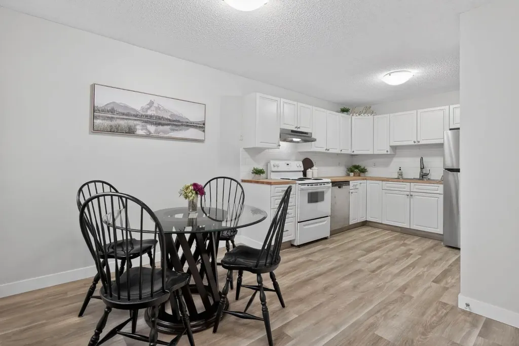 203 Lynnview Road SE Calgary AB T2C2C6