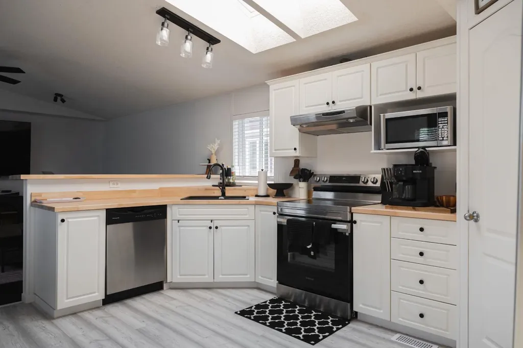 213 Mitchell Drive Fort Mcmurray AB T9K 2N1