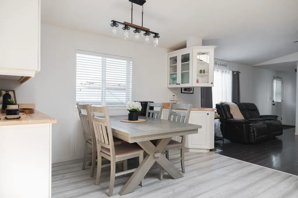 213 Mitchell Drive Fort Mcmurray AB T9K 2N1