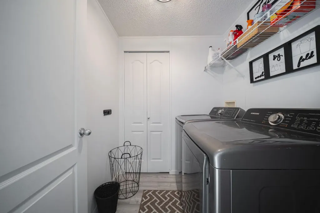 213 Mitchell Drive Fort Mcmurray AB T9K 2N1