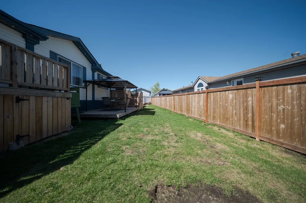213 Mitchell Drive Fort Mcmurray AB T9K 2N1