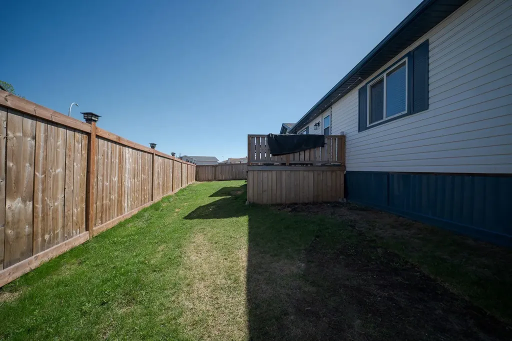 213 Mitchell Drive Fort Mcmurray AB T9K 2N1