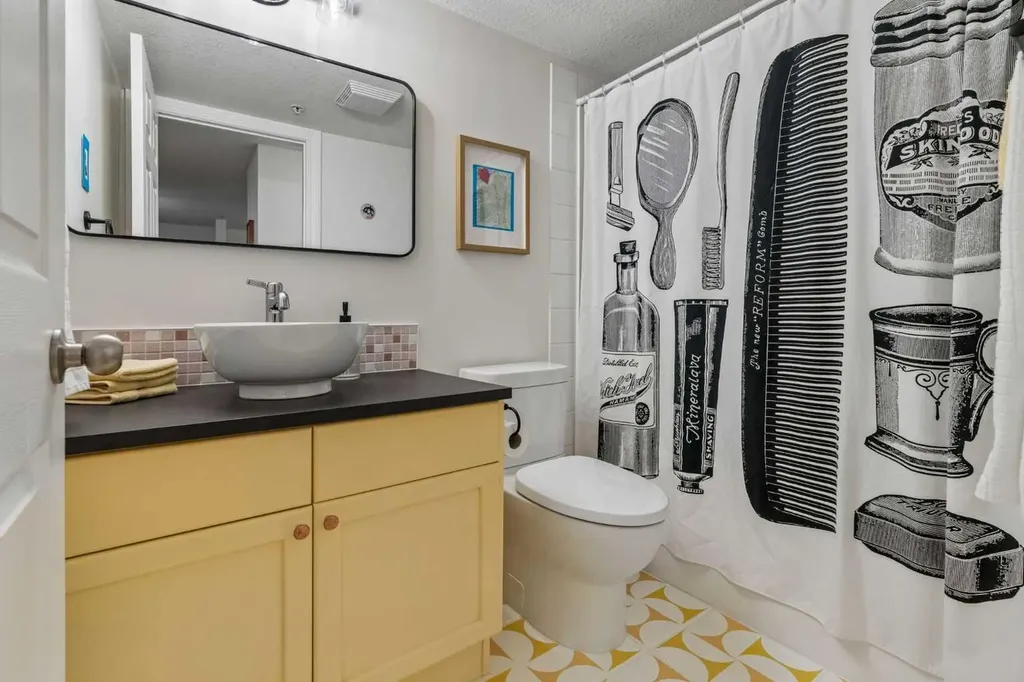 1631 28 Avenue SW Calgary AB T2T 1J5