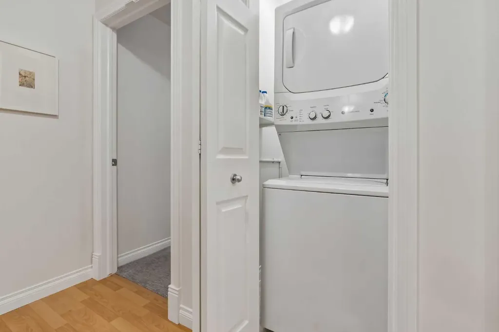 1631 28 Avenue SW Calgary AB T2T 1J5