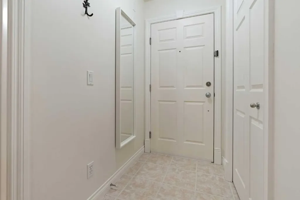1631 28 Avenue SW Calgary AB T2T 1J5