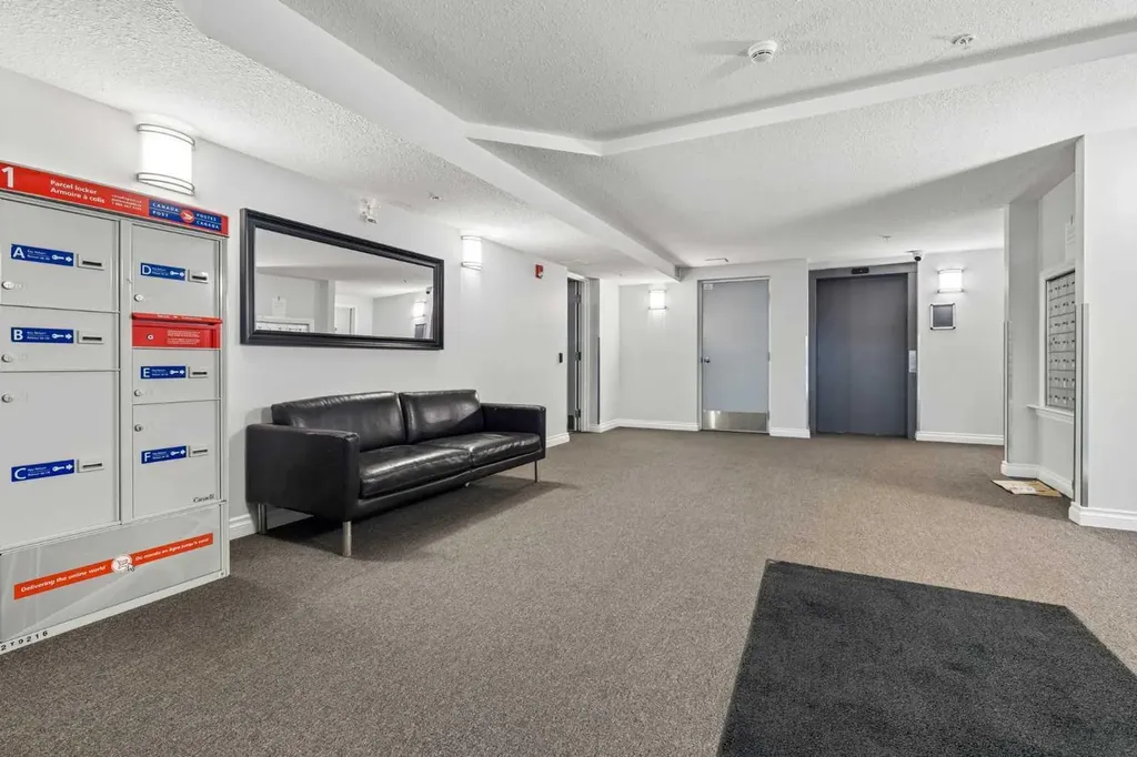 1631 28 Avenue SW Calgary AB T2T 1J5