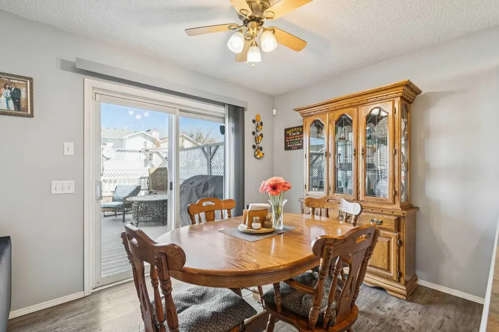 3 Riverwood Court SE Calgary AB T2C4E9