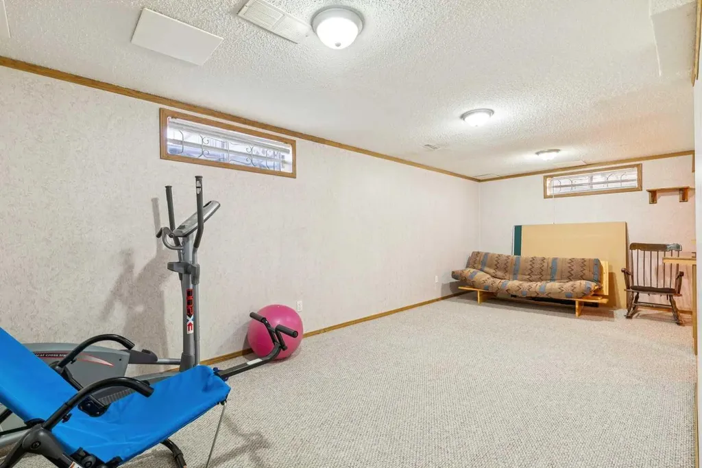 3 Riverwood Court SE Calgary AB T2C4E9