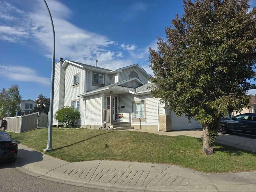 3 Riverwood Court SE Calgary AB T2C4E9
