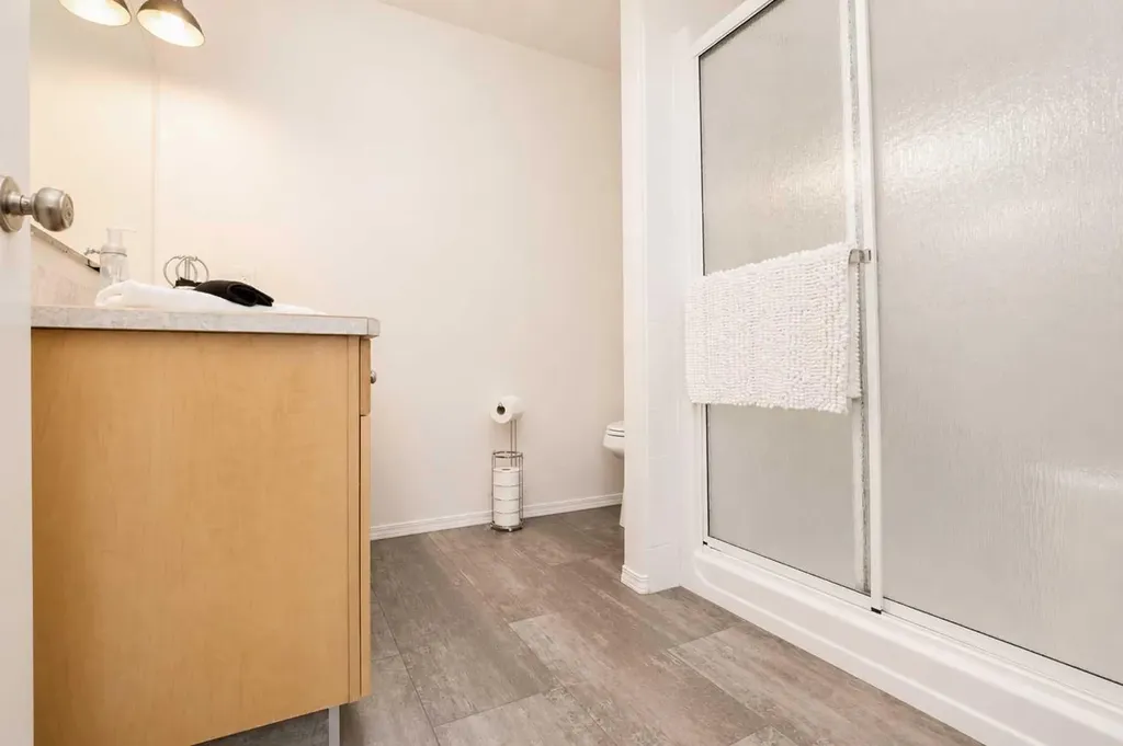 9102 129 Avenue Grande Prairie AB T8X 1R5