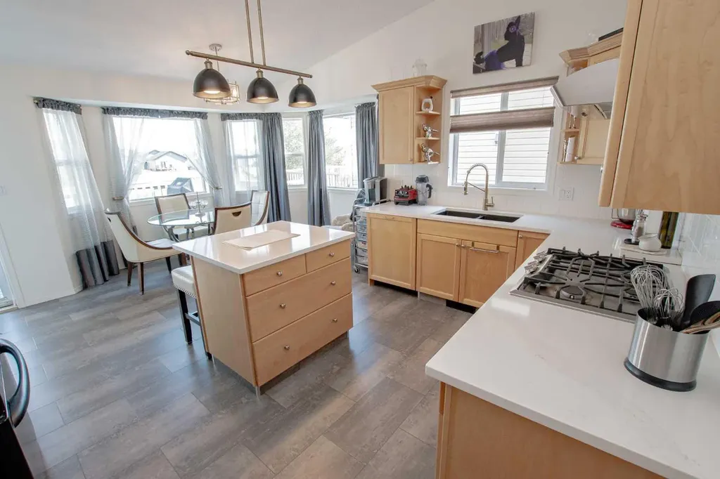 9102 129 Avenue Grande Prairie AB T8X 1R5