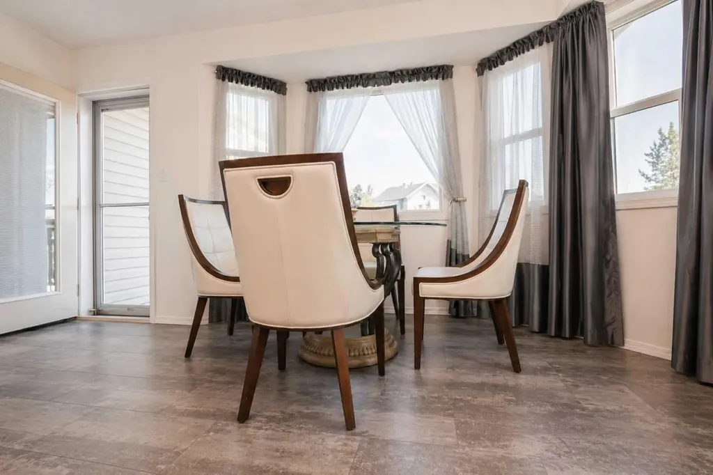 9102 129 Avenue Grande Prairie AB T8X 1R5