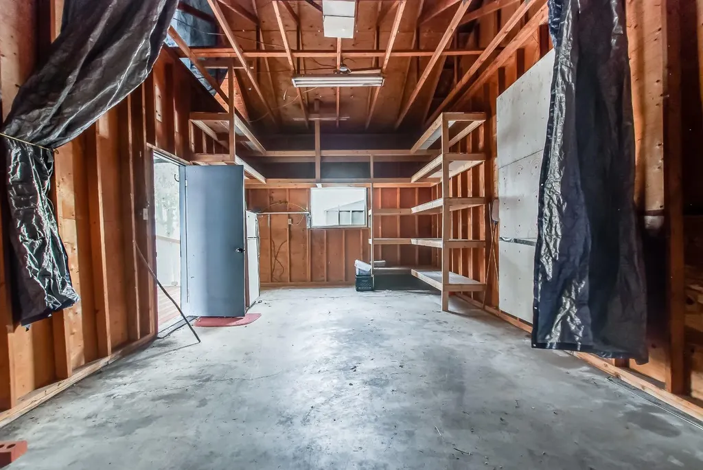 219 4 Street SE Redcliff AB T0J 2P0