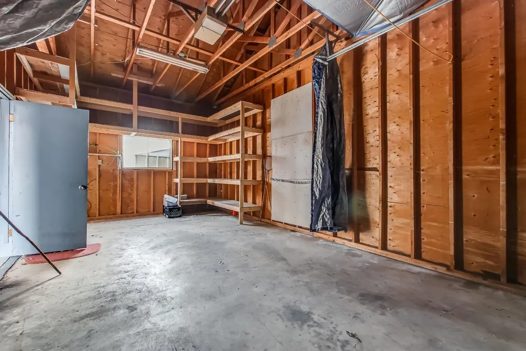 219 4 Street SE Redcliff AB T0J 2P0