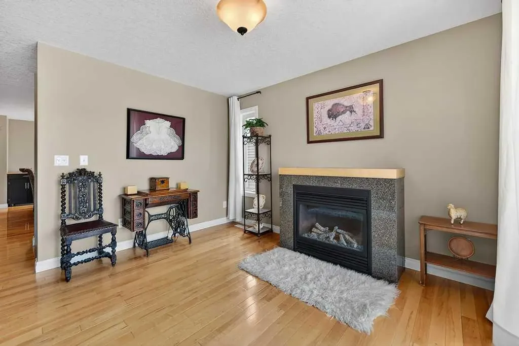 2412 Kensington Road NW Calgary AB T2N3S1