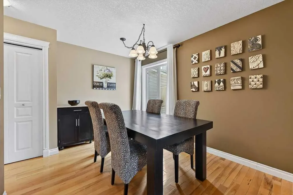 2412 Kensington Road NW Calgary AB T2N3S1