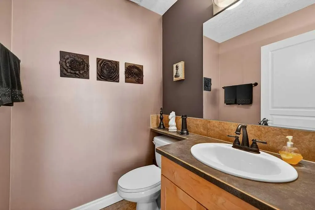 2412 Kensington Road NW Calgary AB T2N3S1